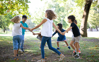 Brincar � coisa s�ria! Afinal, como o Fractal Kids prepara as crian�as para o futuro por meio da aprendizagem ativa?